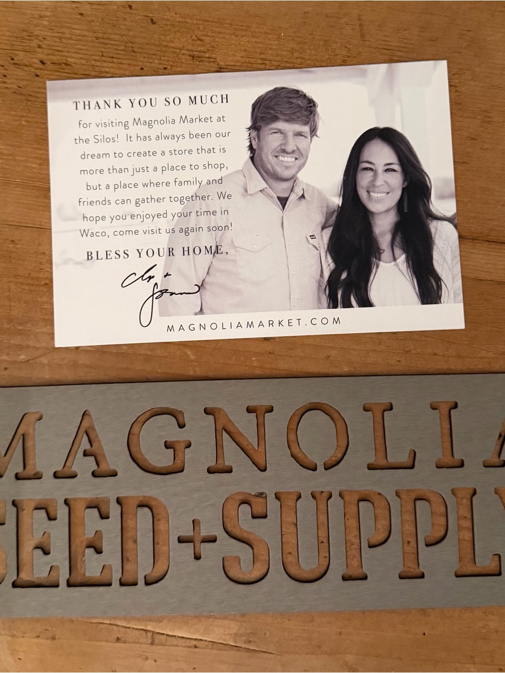 Magnolia metal decorative sign